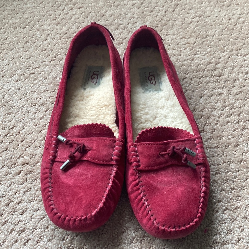 Ugg moccasins cranberry colored